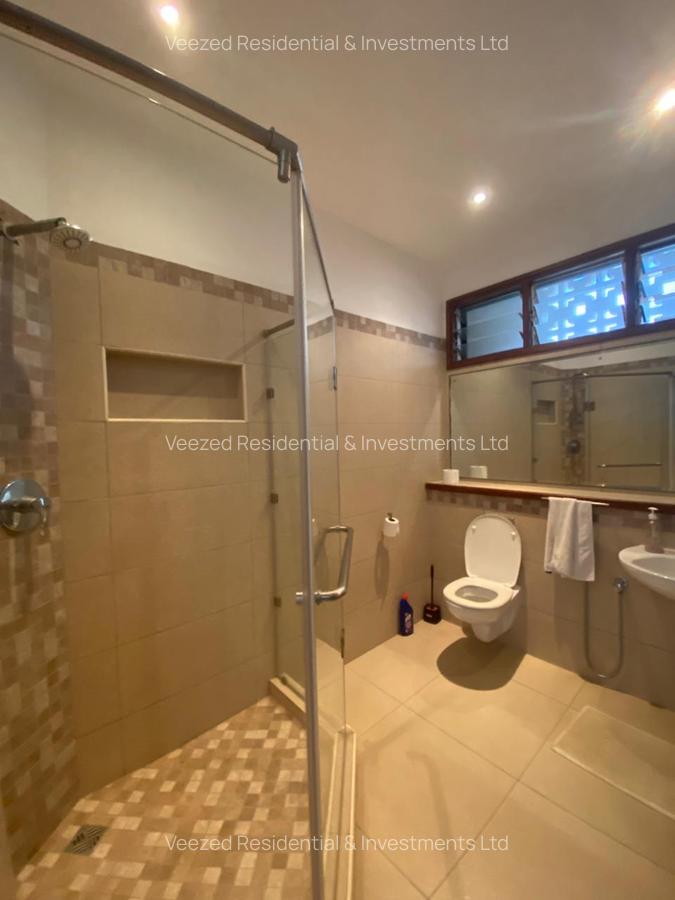 Furnished 3 Bed Apartment with En Suite in Nyali Area - 17