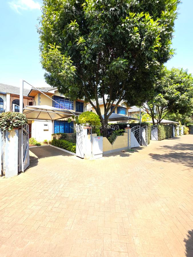 4 Bed Townhouse with En Suite at Lavington Green - 1