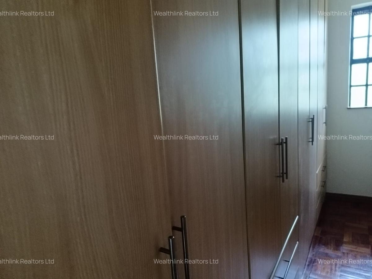 4 Bed Townhouse with En Suite at Runda - 17