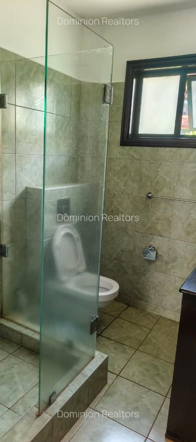 4 Bed Townhouse with En Suite in Westlands Area - 10
