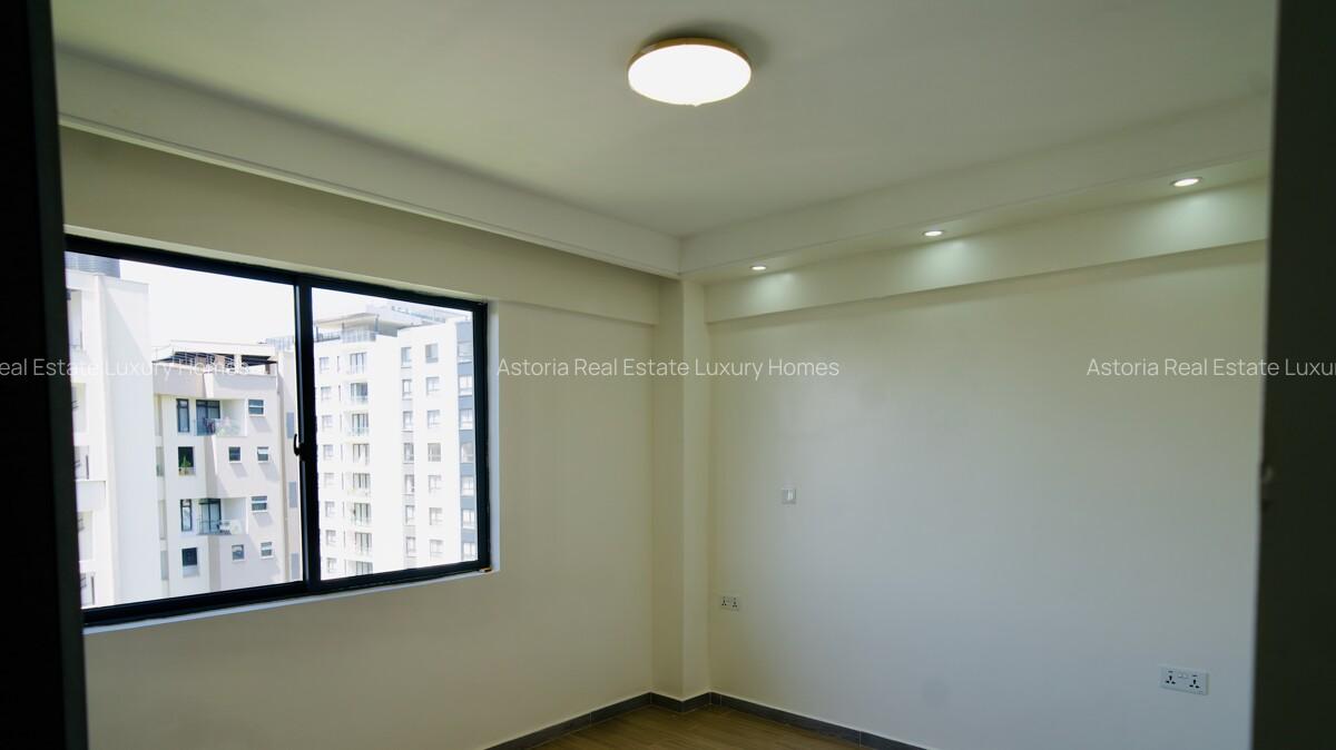 2 Bed Apartment with En Suite at 2026-383 - 8