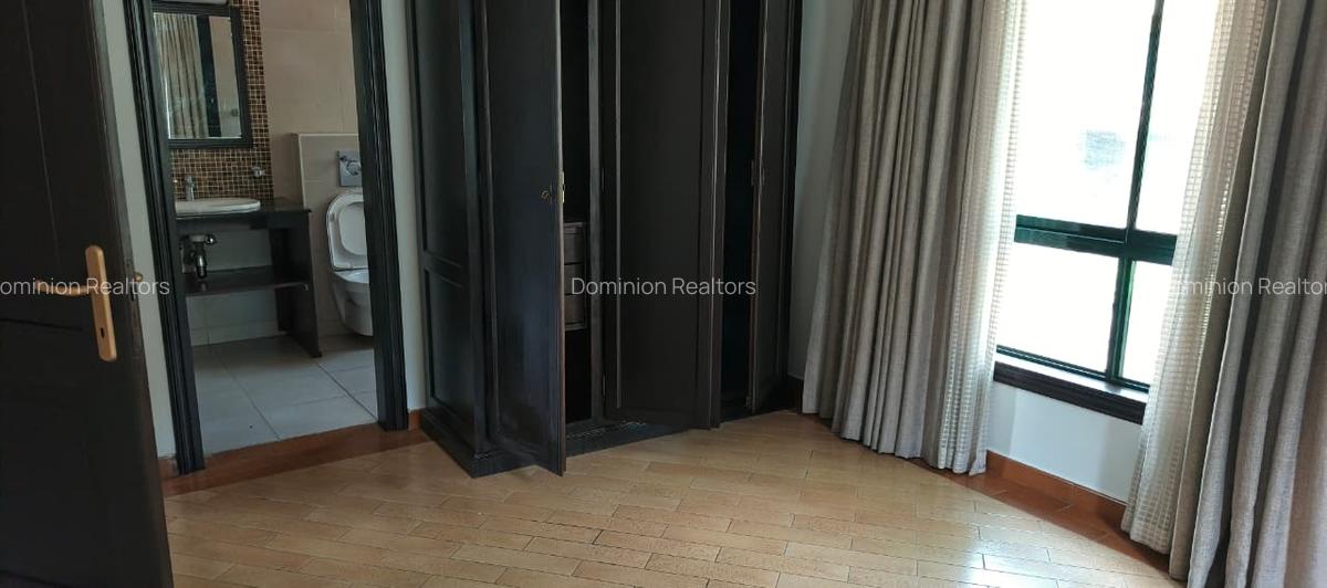 4 Bed Townhouse with En Suite in Westlands Area - 18