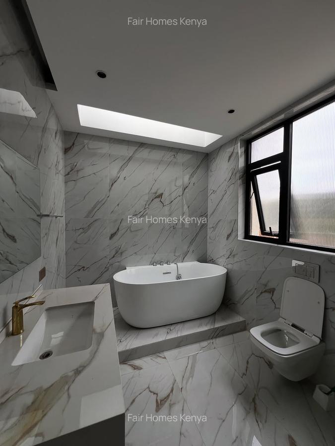 5 Bed Townhouse with En Suite at Lavington Green - 8