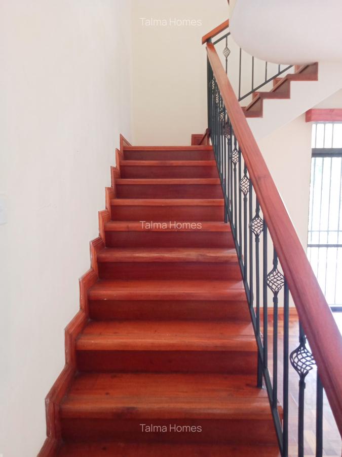 5 Bed Apartment with En Suite at Rhapta Road - 16