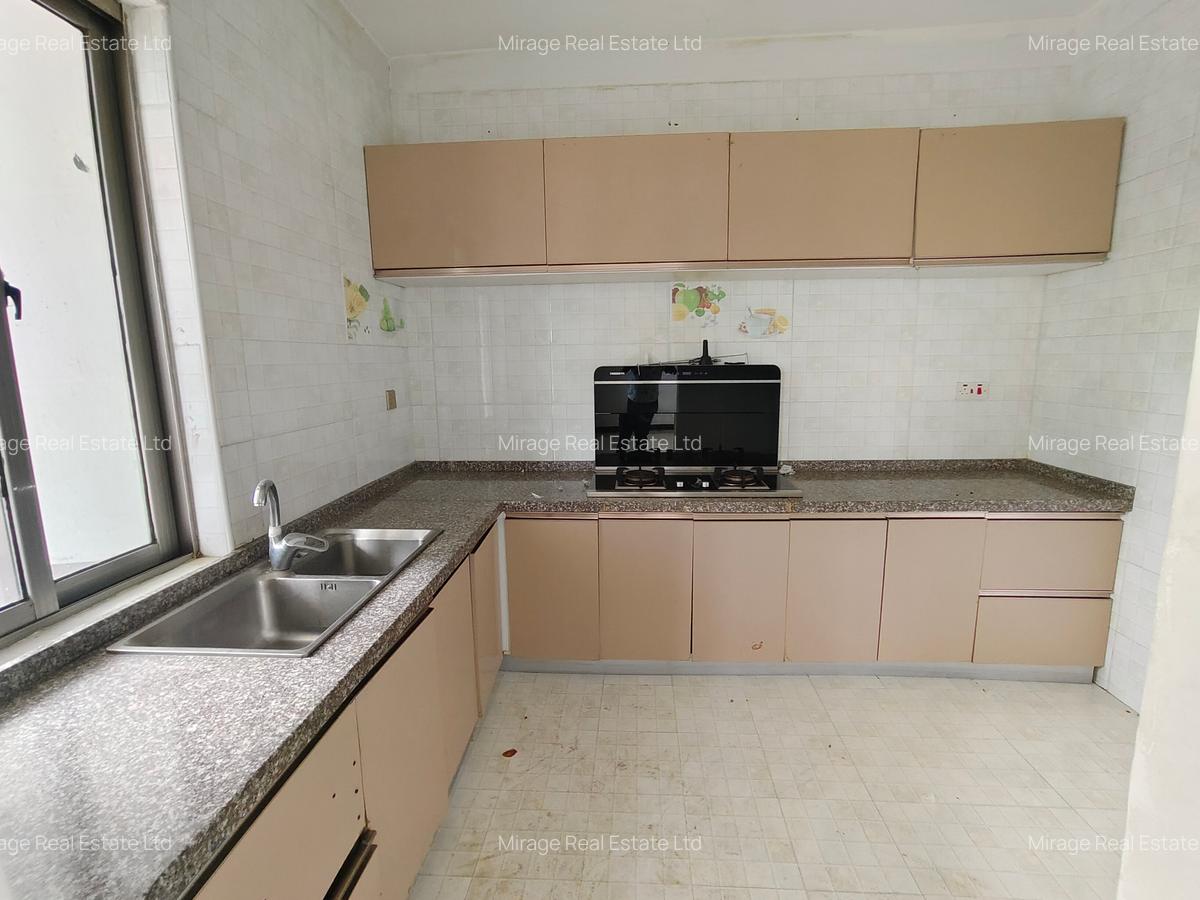 3 Bed Apartment with Swimming Pool in Kileleshwa - 16