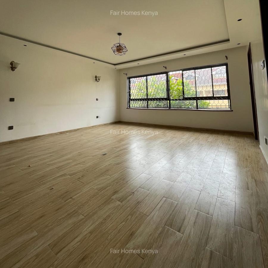 5 Bed Townhouse with En Suite at Gitanga Road - 3