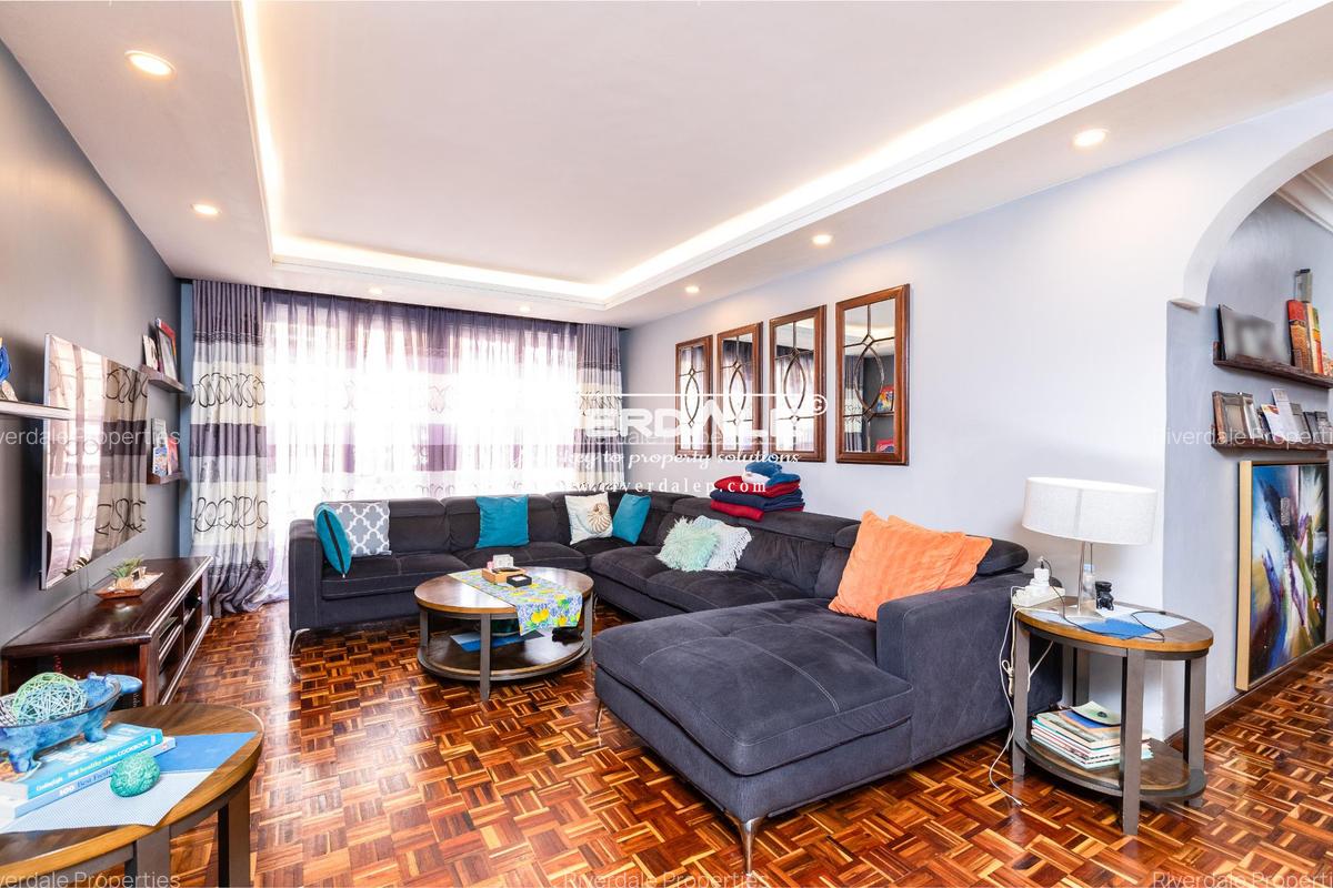 3 Bed Apartment with En Suite in Westlands Area - 2