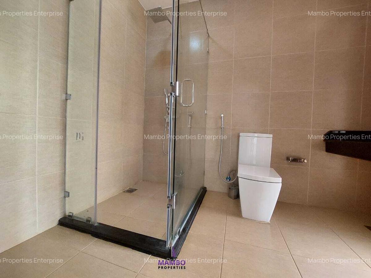 4 Bed Villa with En Suite at Mumwe - 12