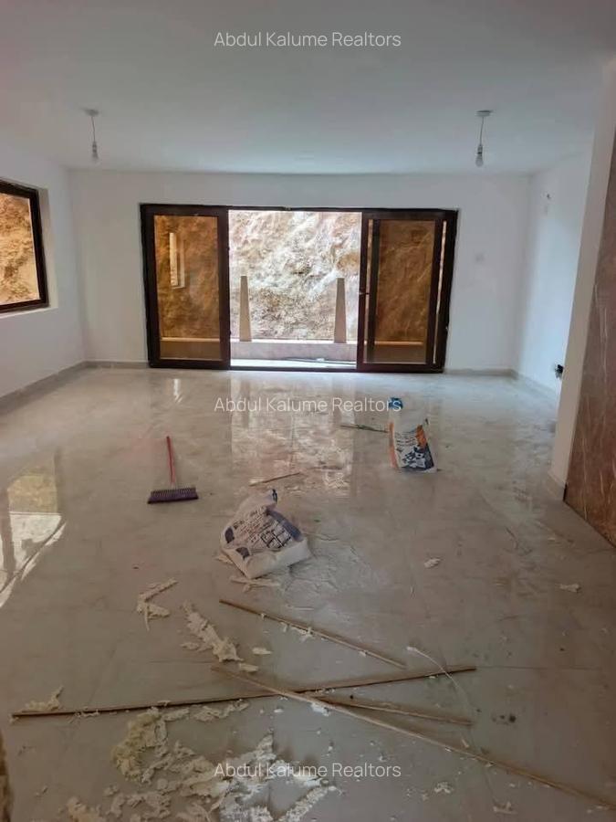 1 Bed House with En Suite at Kikambala - 3