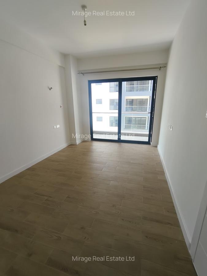 1 Bed Apartment with En Suite in Lavington - 7