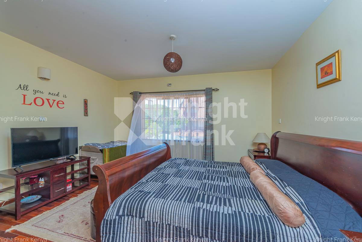 5 Bed Townhouse with En Suite at Ngong Lane - 8