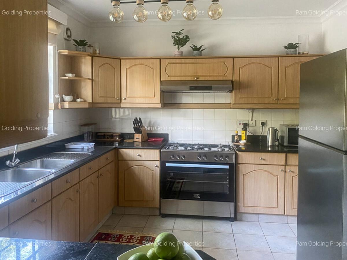 Furnished 3 Bed Apartment with En Suite in Muthaiga - 8