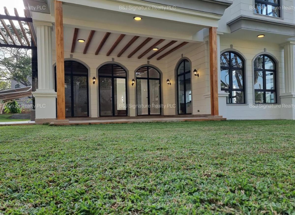 5 Bed Villa with En Suite in Loresho - 2