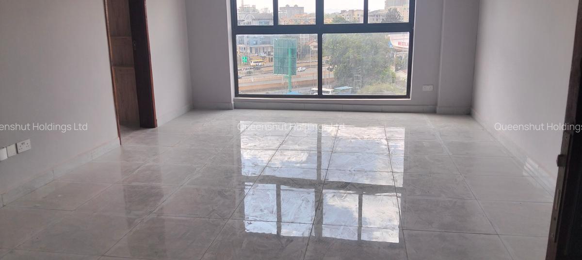 2 Bed Apartment with En Suite in Westlands Area - 12