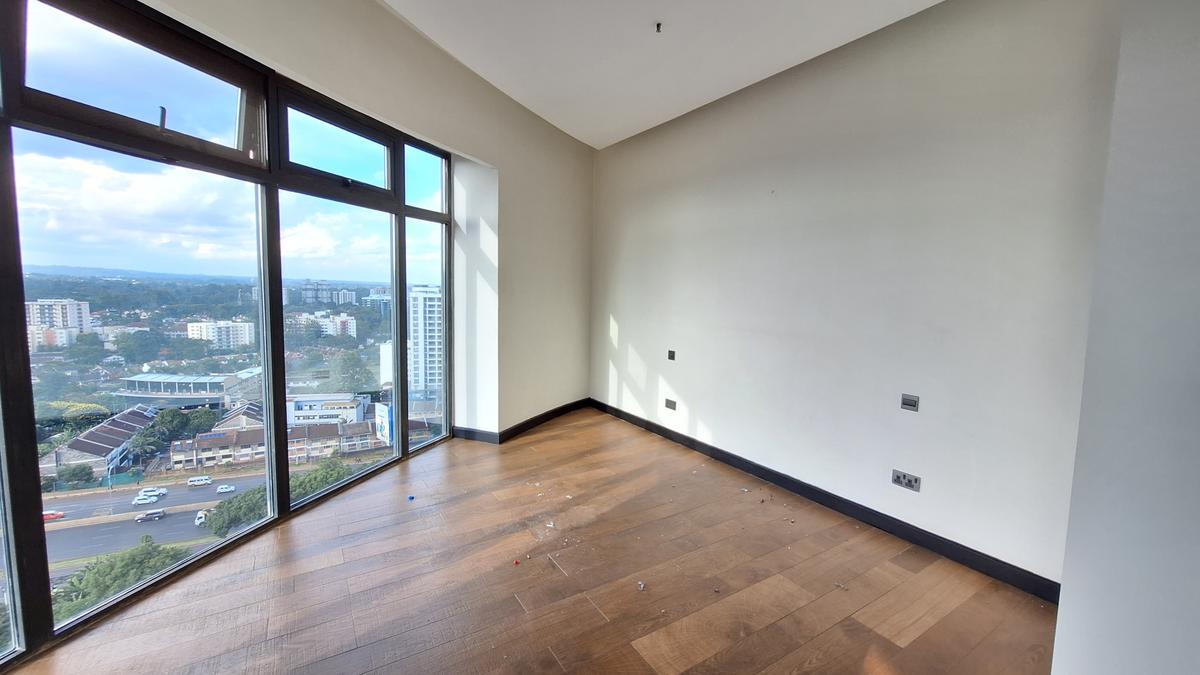 2 Bed Apartment with En Suite at Raphta Road - 3