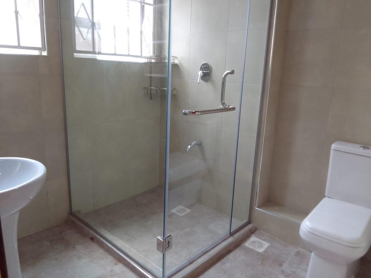 4 Bed Townhouse with En Suite in Westlands Area - 18