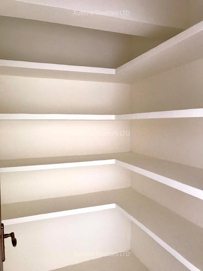 3 Bed Apartment with En Suite in Langata - 9