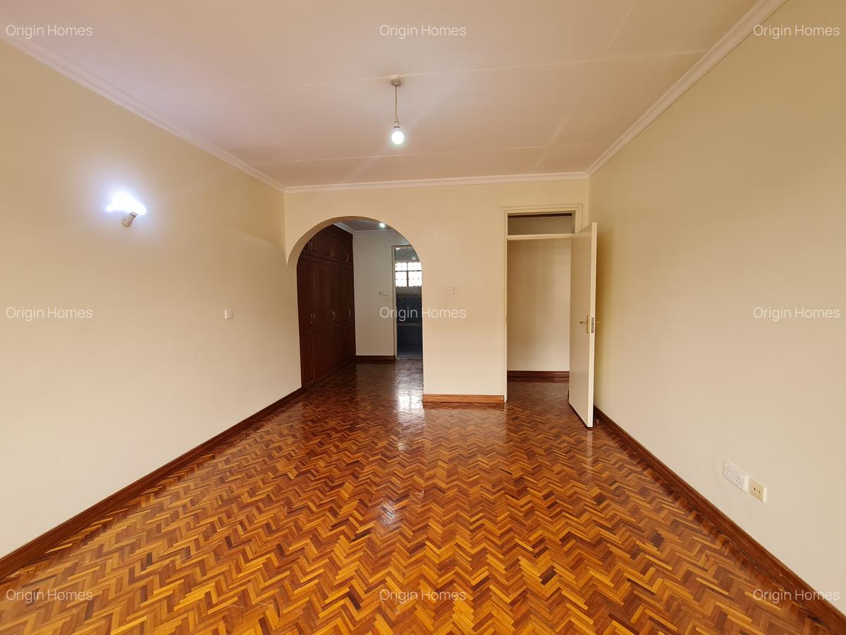 3 Bed Apartment with En Suite at Kilimani - 11