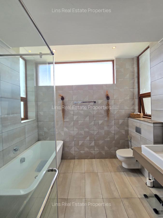 Serviced 3 Bed Apartment with En Suite in Spring Valley - 17