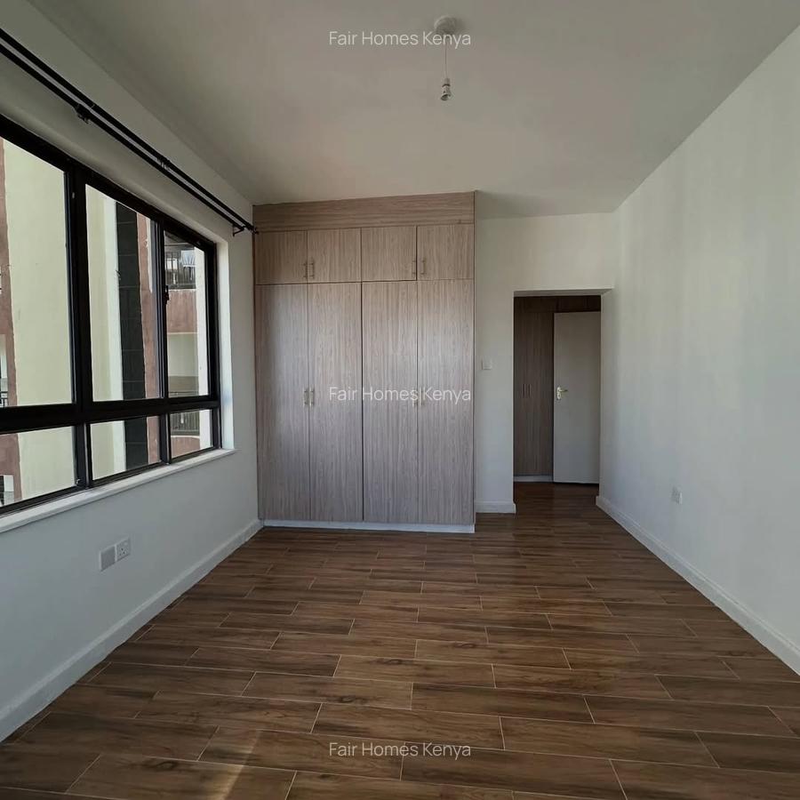 3 Bed Apartment with En Suite at Hatheru Road - 9