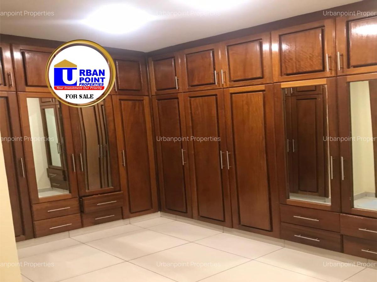 5 Bed House with En Suite in Nyali Area - 4