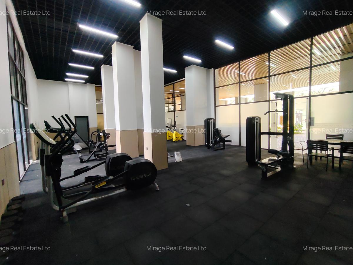 2 Bed Apartment with Swimming Pool in Riverside - 4