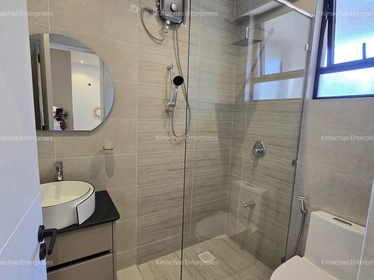3 Bed Apartment with En Suite at Links Road - 14