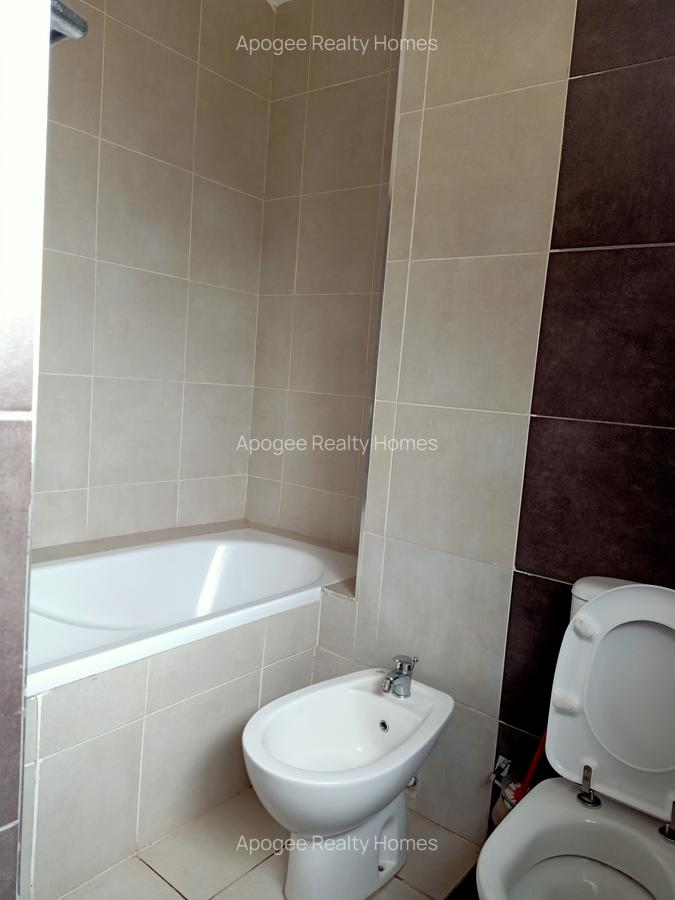 4 Bed House with En Suite at Garden Estate Road - 14