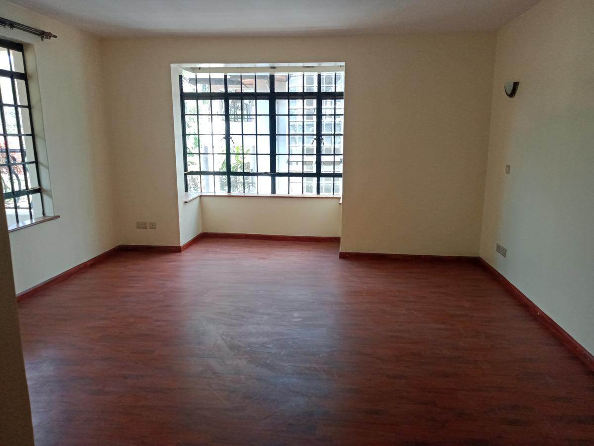 4 Bed Townhouse with En Suite at Off Isaac Gathanju - 10