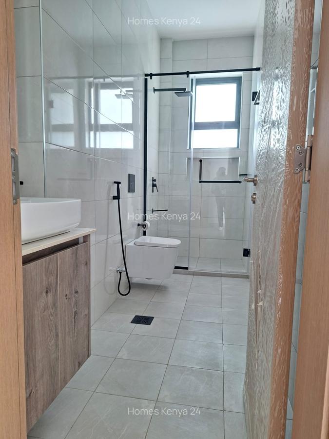 3 Bed Apartment in Brookside - 10