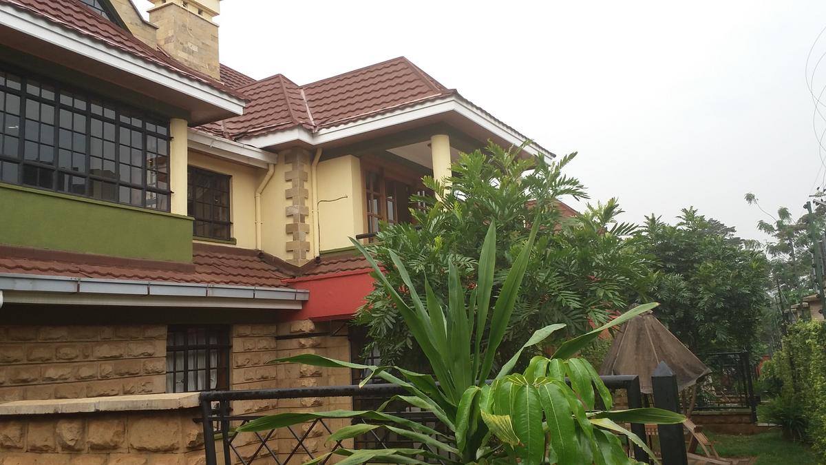 4 Bed Townhouse with En Suite at Convent Drive - 1