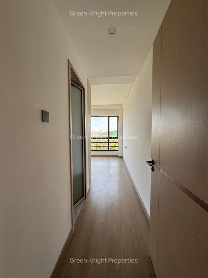 Serviced 3 Bed Apartment with En Suite in Riverside - 12