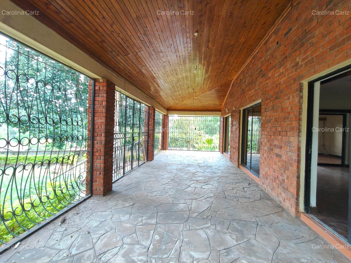 5 Bed House with En Suite in Kitisuru - 3