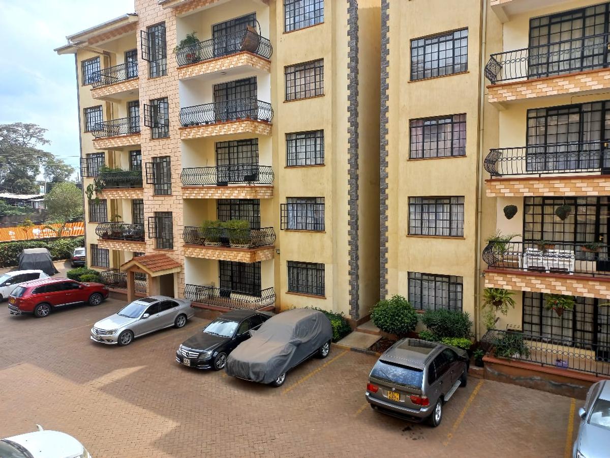 2 Bed Apartment with En Suite in Lavington - 1