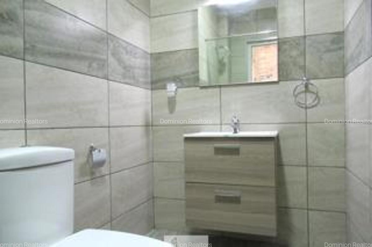 2 Bed Apartment with En Suite in Westlands Area - 7