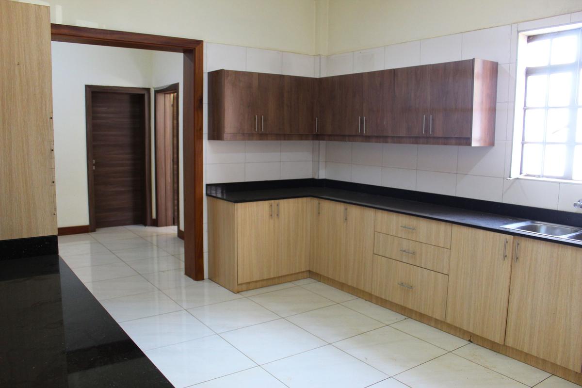 3 Bed Townhouse with En Suite in Runda - 6