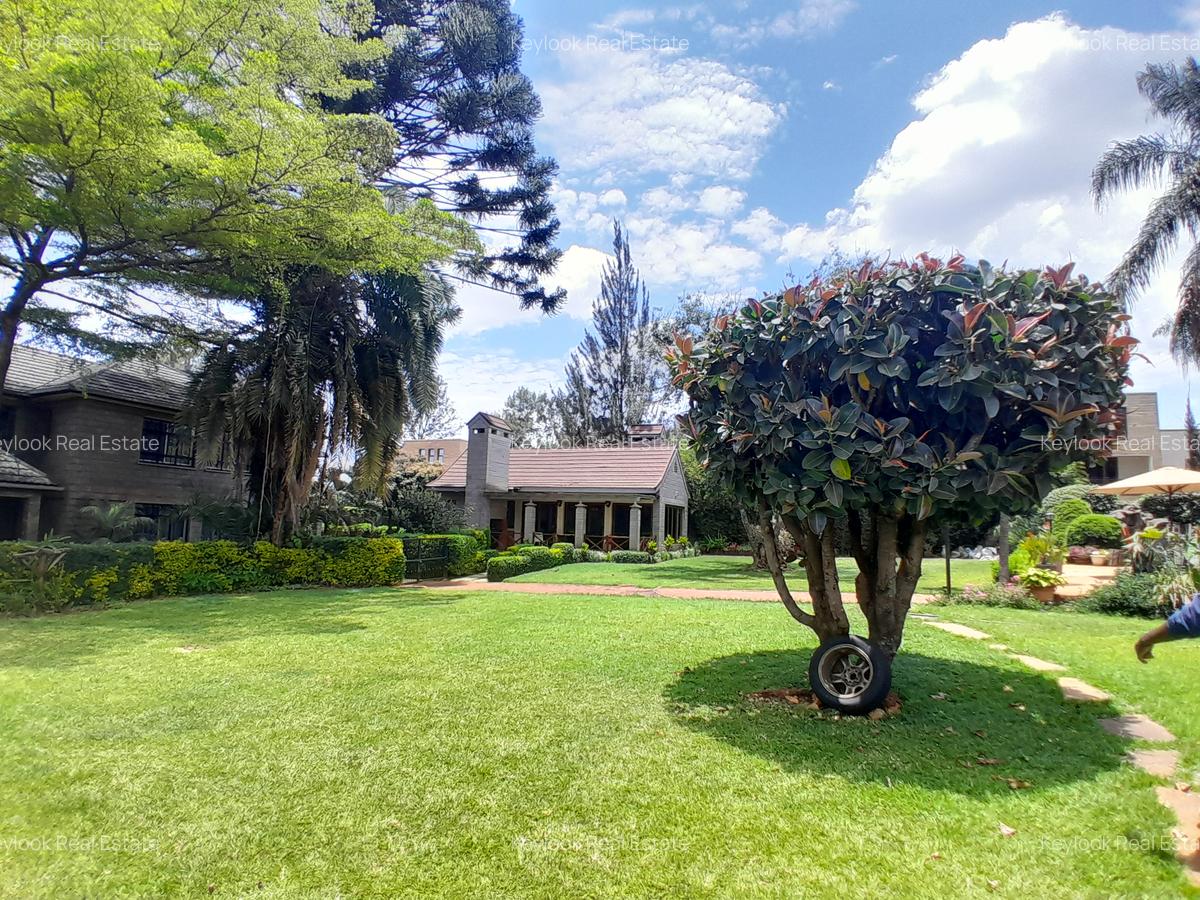 1 Bed House with En Suite at Lavington - 2