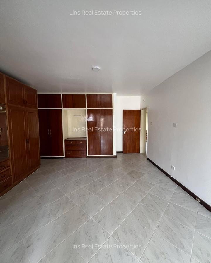 4 Bed Townhouse with En Suite in Westlands Area - 9