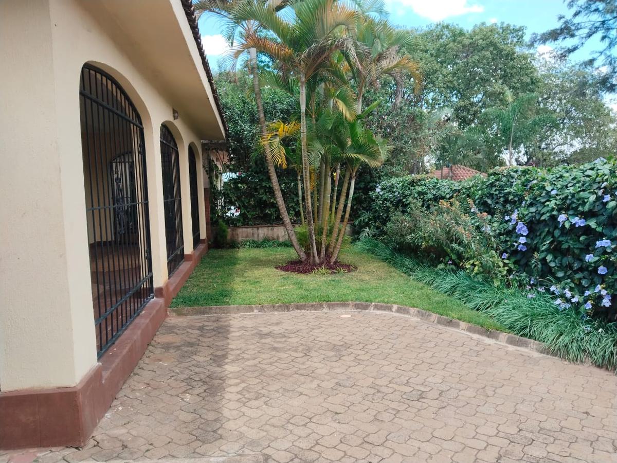 4 Bed House with En Suite in Kyuna - 13