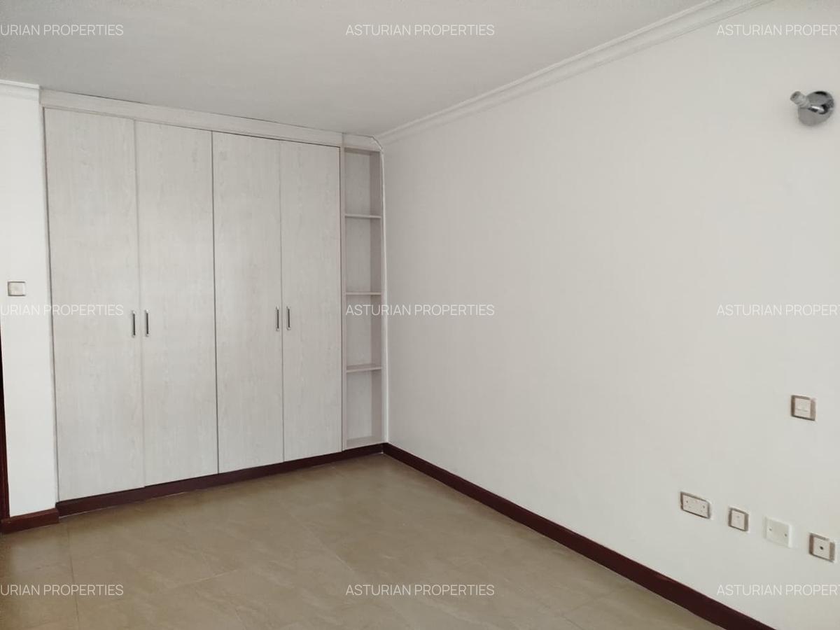 4 Bed Villa with En Suite in Runda - 10