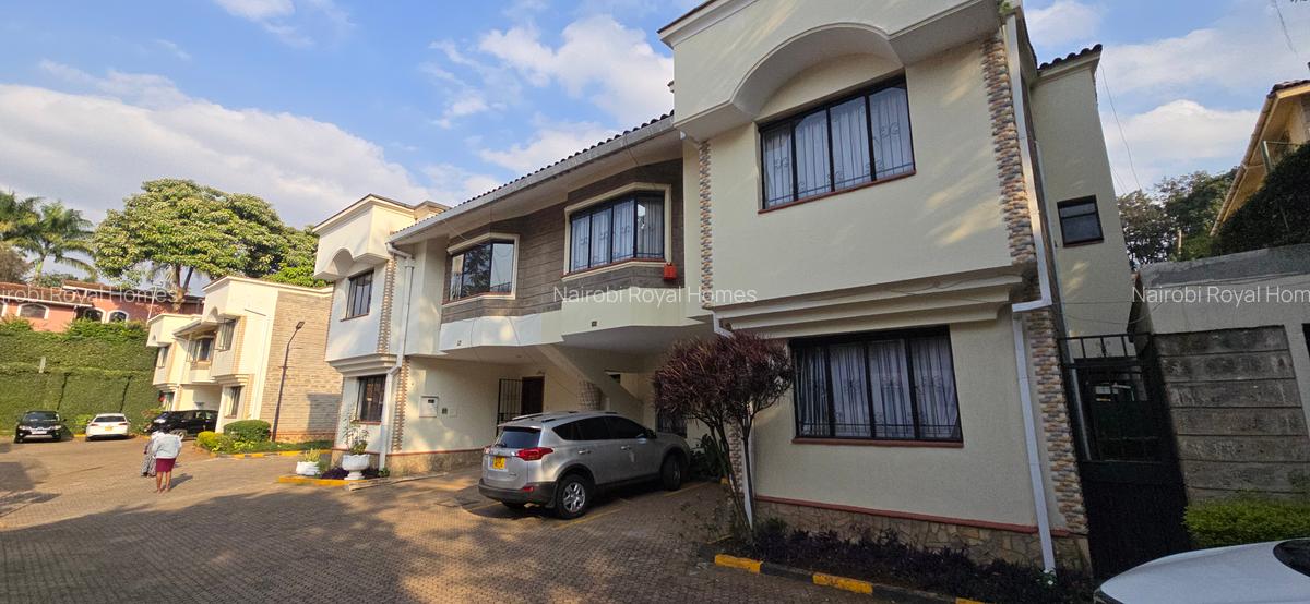 5 Bed Townhouse with En Suite at Grevillea Grove - 3