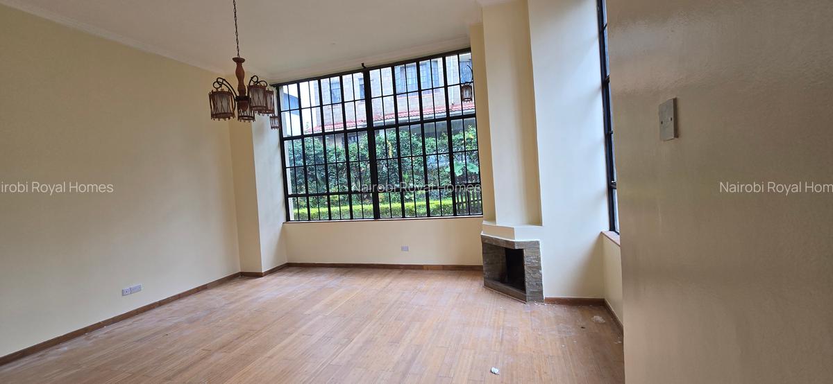 5 Bed Townhouse with En Suite at Lavington Green - 20