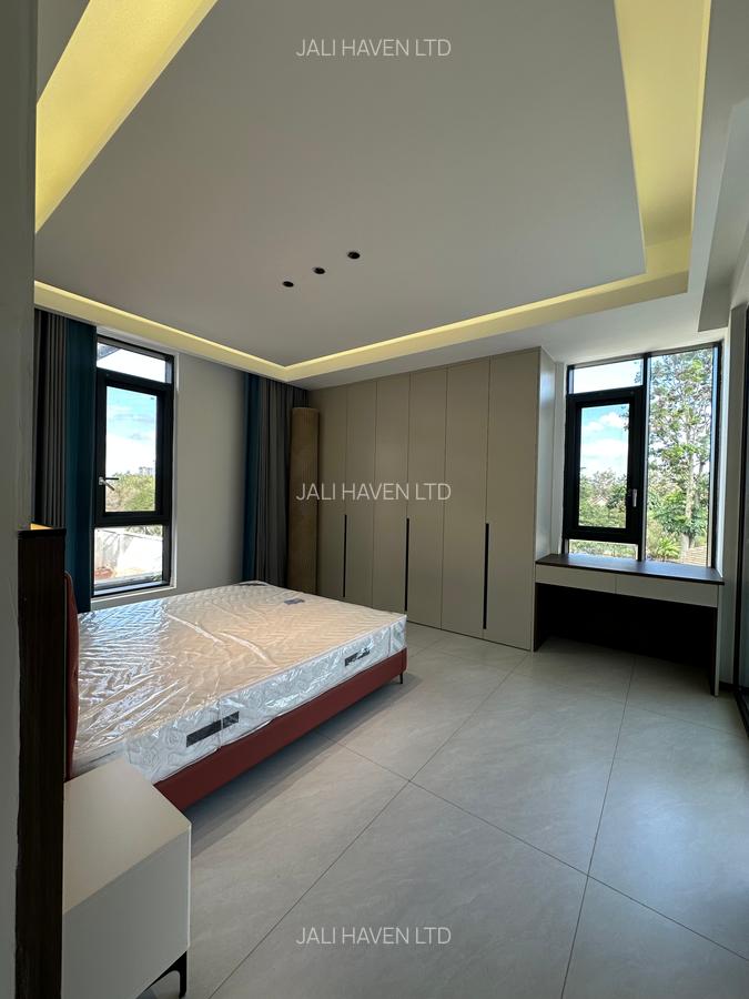 5 Bed Villa with En Suite in Lavington - 10