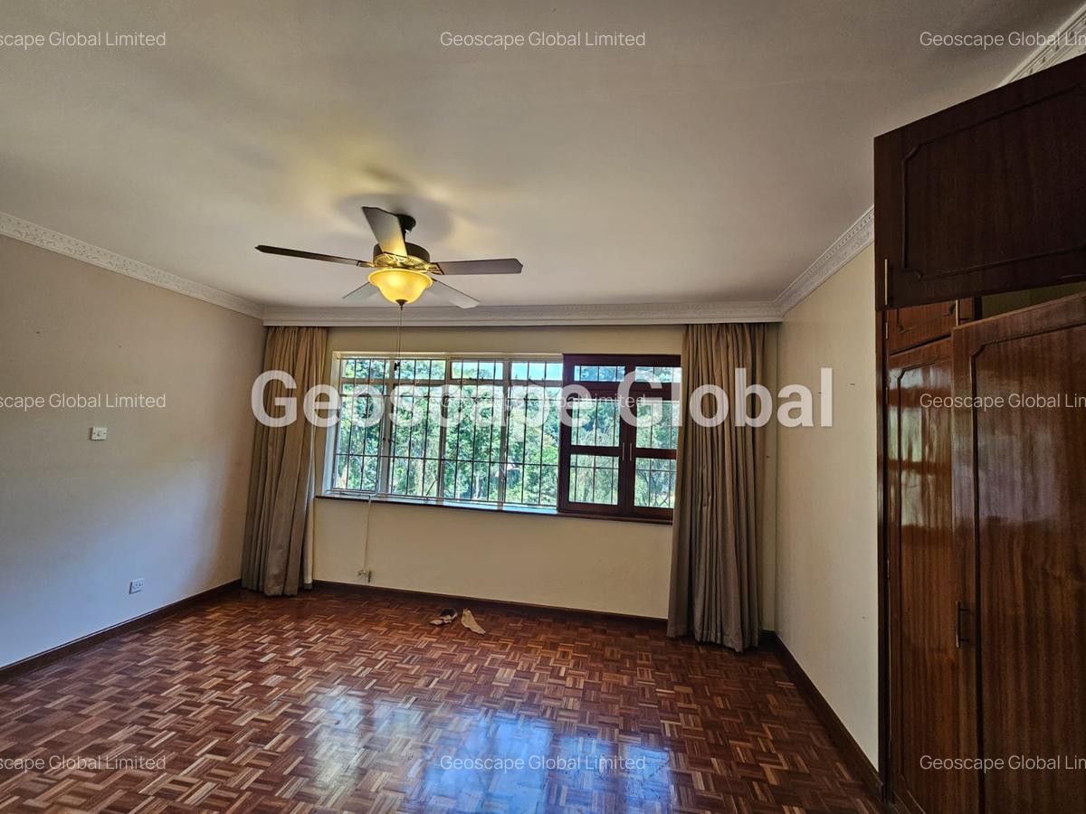 4 Bed House with En Suite in Runda - 5