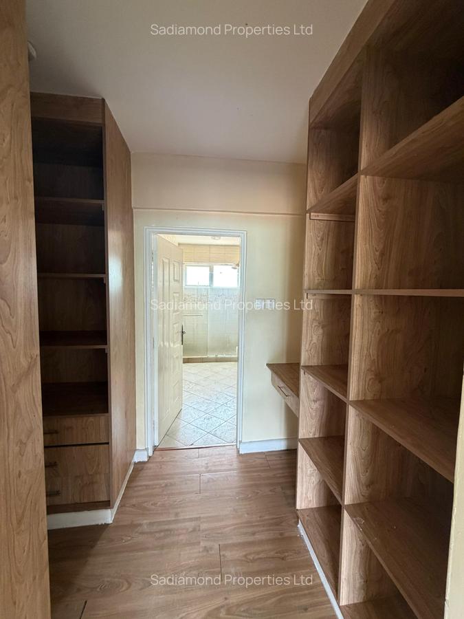 3 Bed Apartment with En Suite in Parklands - 5