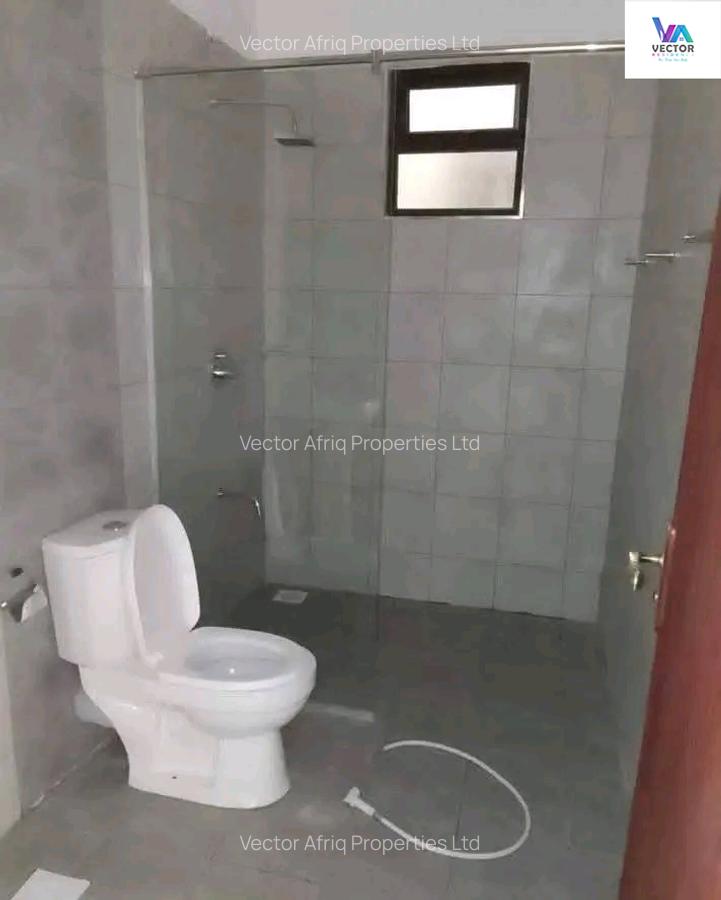 Serviced 3 Bed Apartment with En Suite in Syokimau - 8