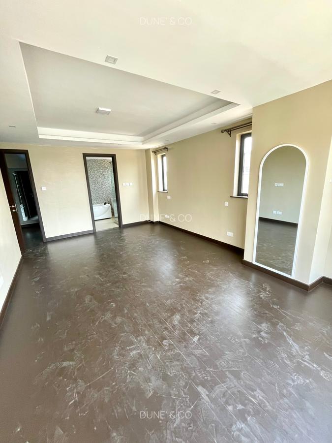 4 Bed Apartment with En Suite in Lavington - 14