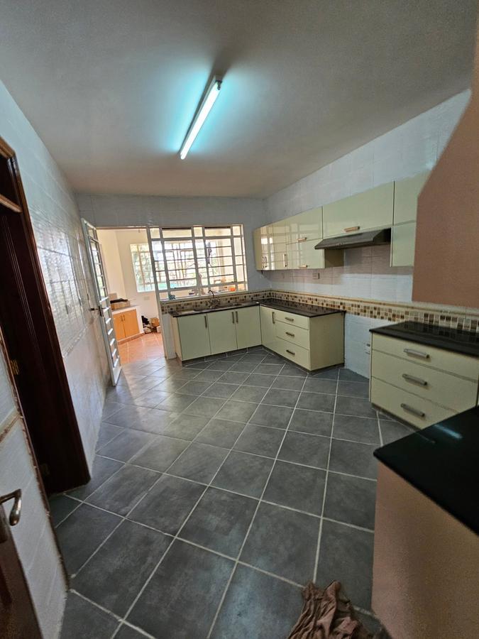 3 Bed Apartment with En Suite at Kilimani - 1