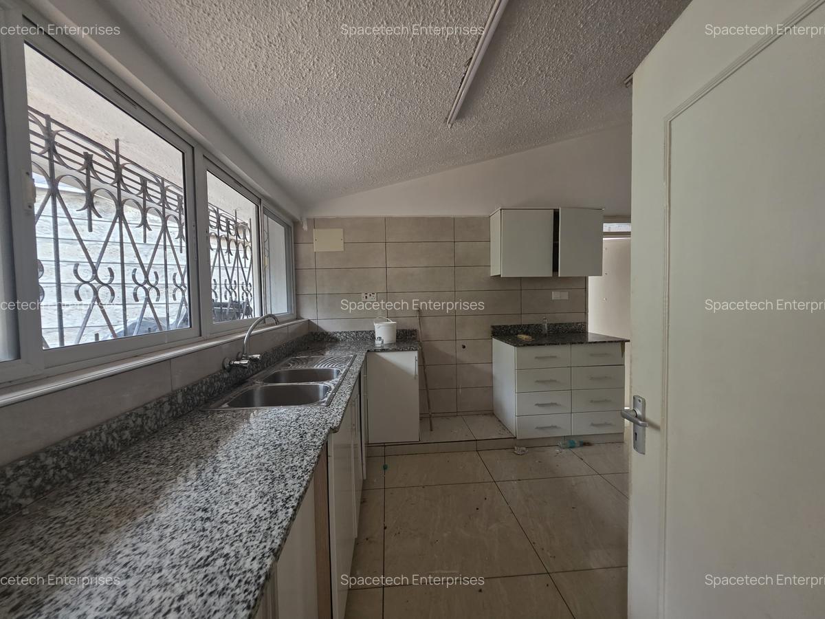 4 Bed House with En Suite in Kileleshwa - 6