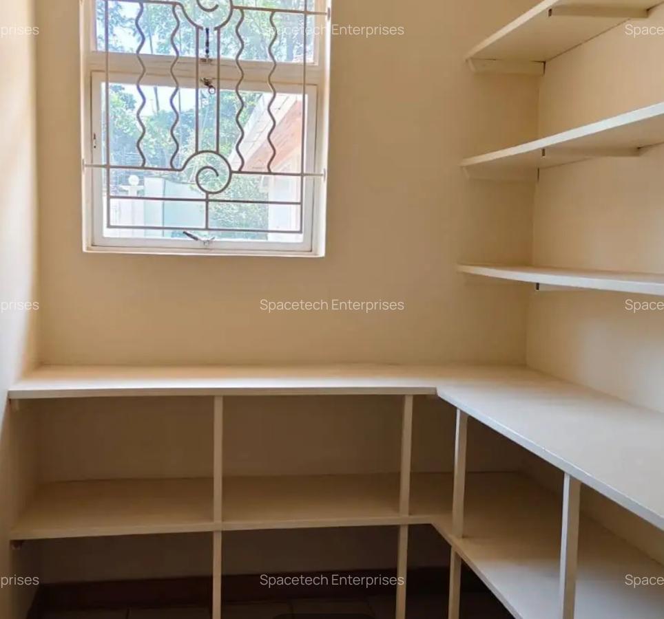 4 Bed House with En Suite in Thigiri - 9